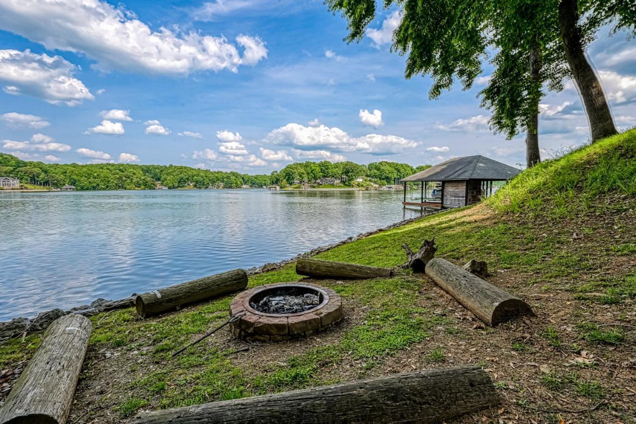 Still Waters Villa Moneta Exterior photo