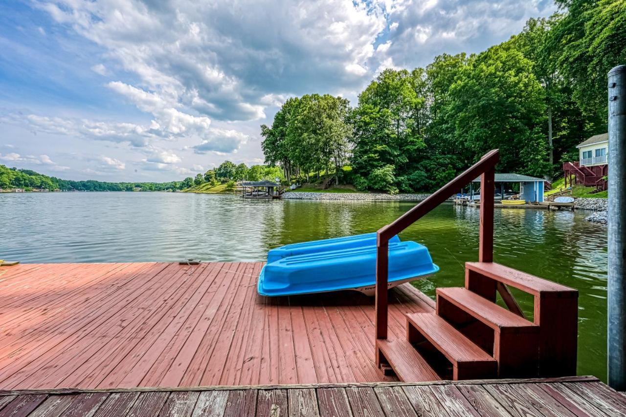 Still Waters Villa Moneta Exterior photo